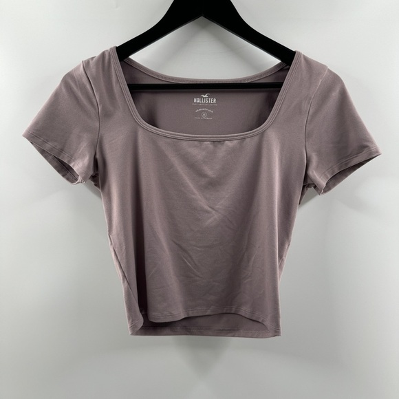 Hollister Tops - Hollister Must Have Collection Mauve Cropped Square Neck Top Size Medium